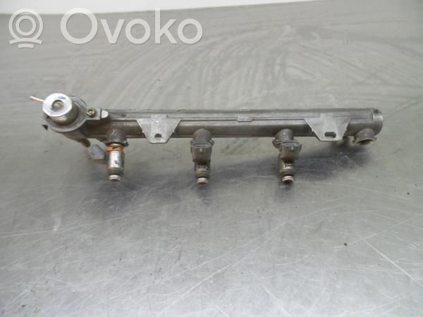 Volkswagen Golf IV Listwa wtryskowa