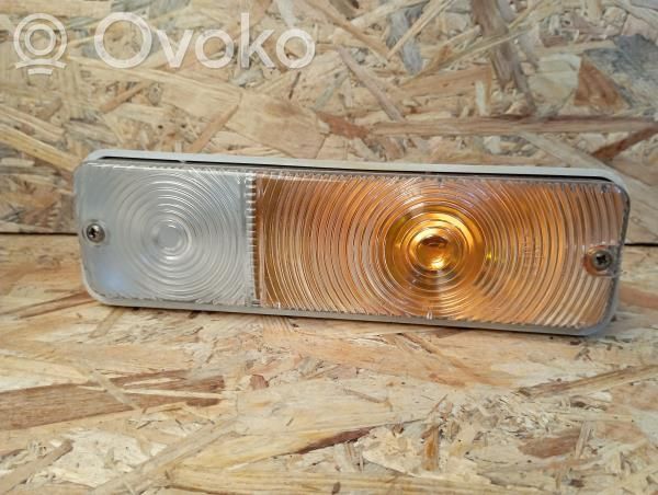 Peugeot 505 Front bumper turn signal 