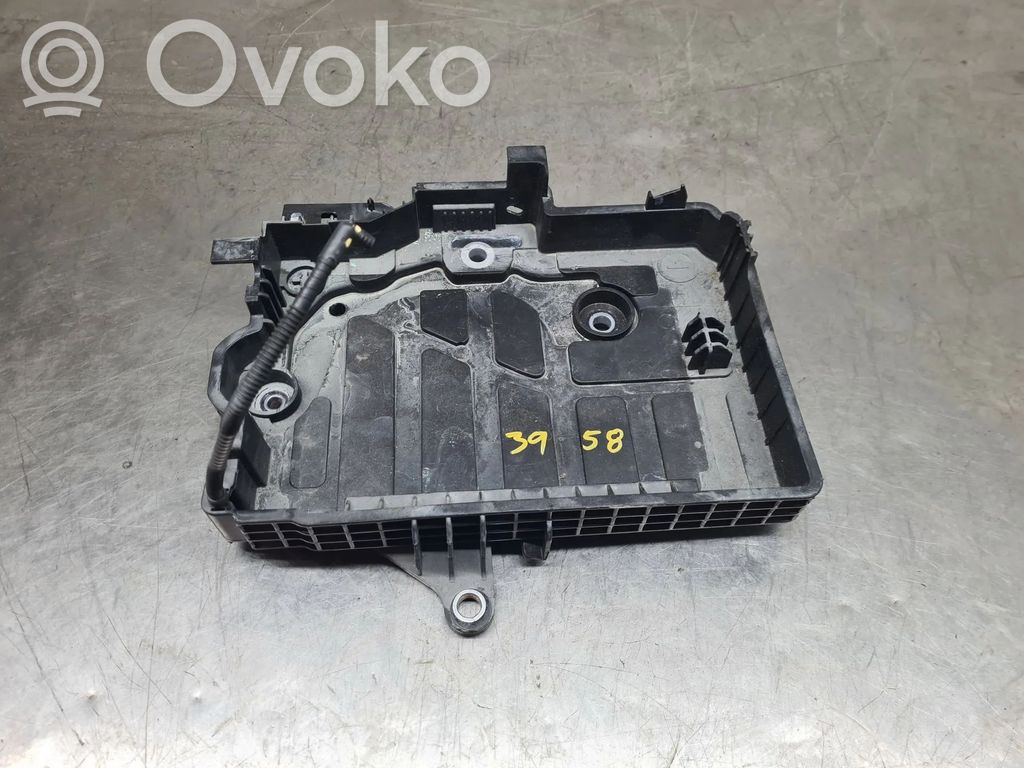 Batteriekasten   648946748R,244280320R,244280656R,244282365R,244284932R,244286139R,648946868R,648948037R