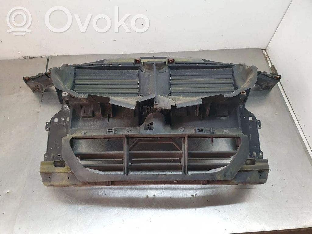 Schlossträger frontträger frontmaske   51747186776,7186776,74850610