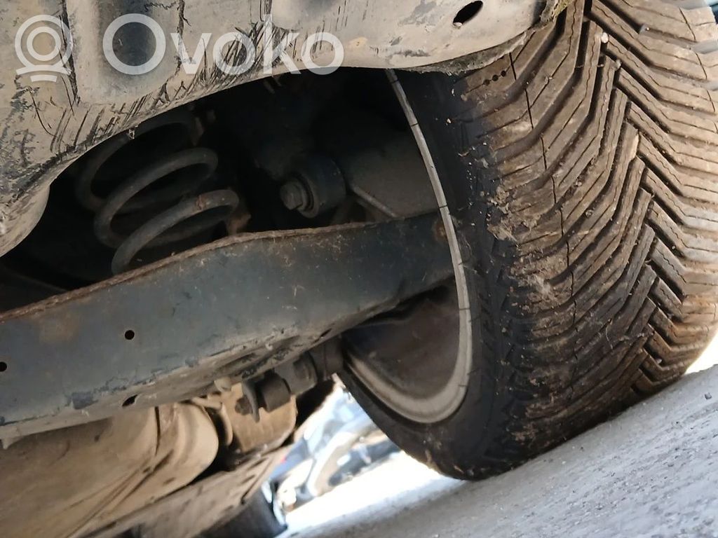 Volkswagen PASSAT CC Zwrotnica koła tylnego 
