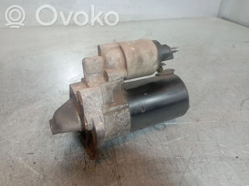 Starter motor   233001073R,0001136008,20140403