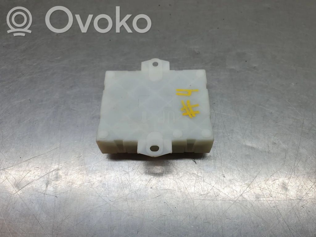 Nissan X-Trail T32 Module confort 