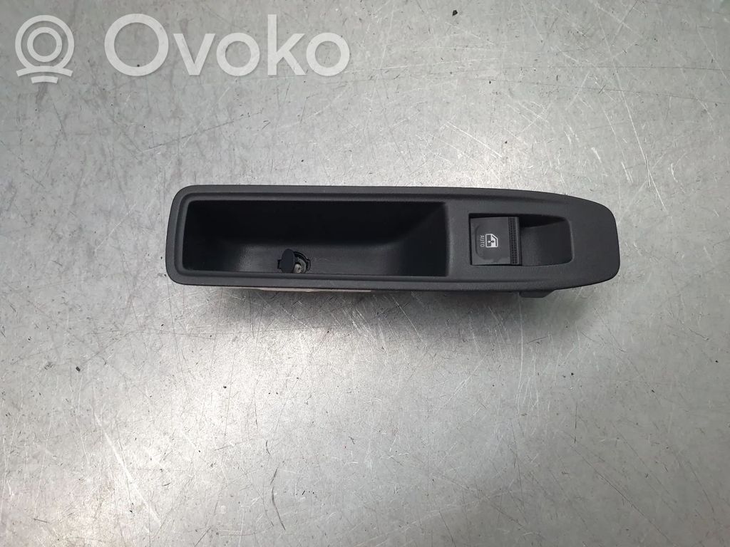 Electric window control switch   829509794R,2158298X