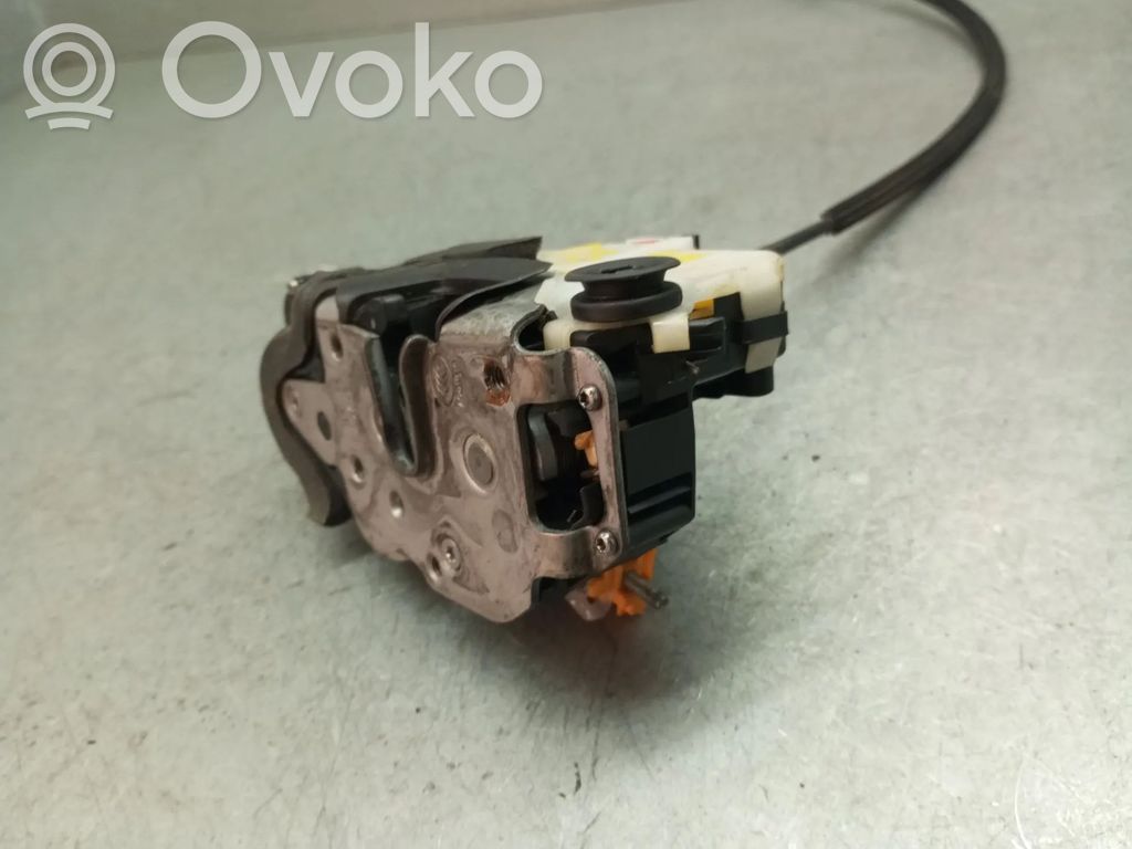 Serrure de porte arrière   3023881LH1