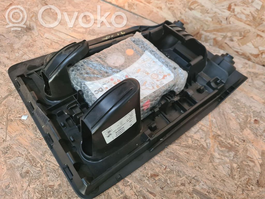 Renault Twingo III Secondary air pump holder 