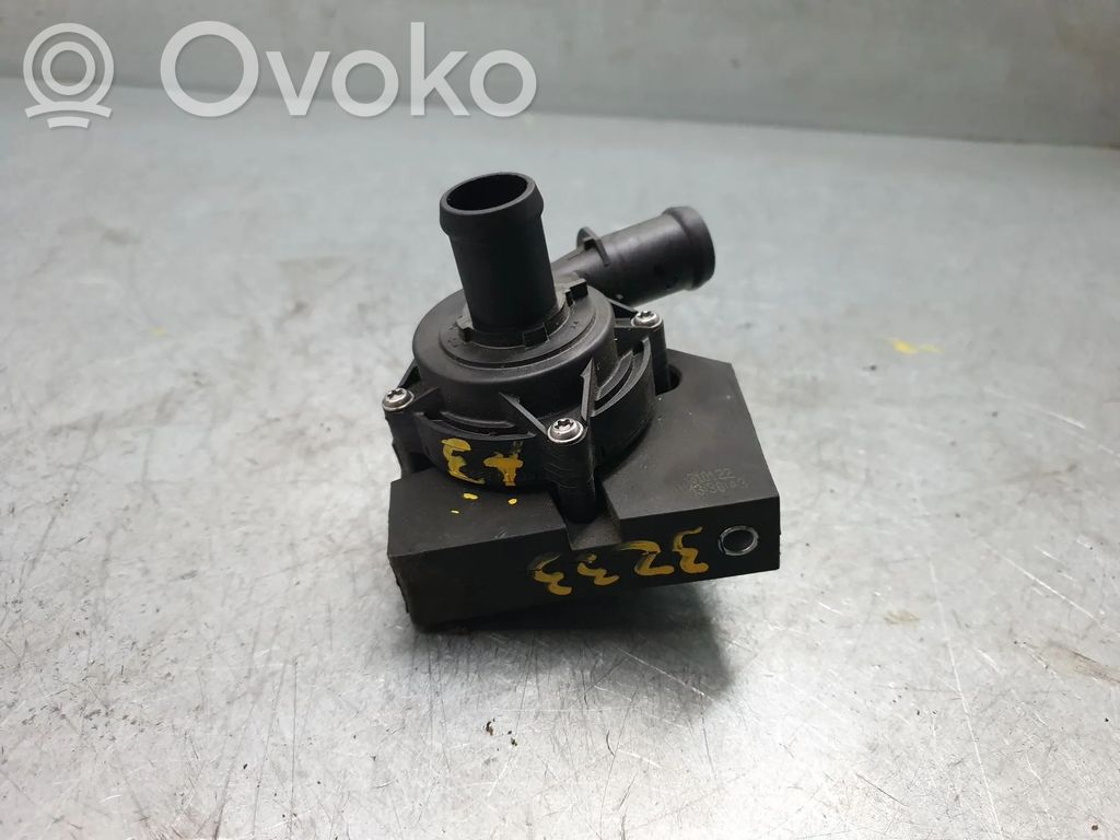 Pompe de circulation d'eau   5Q0965567,04E907593,04E907593S1,05E11006E,05E121006E,05E121006F,05E121006L,05E121006M,05E121006S,05E121111AB,05E121111AD,05E121111AF,05E121111AG,05E121111AH,05E121111E,05E121111F,05E121111G,05E121111J,05E121111K,05E121111L,05E121111M,05E121111N,05E121111P,05E121111Q,05E121111R,05E121111T,05E907593,05E907593S1,12402300306,2770785,5E121006E,5E121006F,5E121111AB,5E121111AF,5E121111G,5E121111J,5E121111K,5E121111L,5E121111M,5E121111P,5E121111Q,5E121111R,N3CZ8A586C,VWN3CA8A586CB