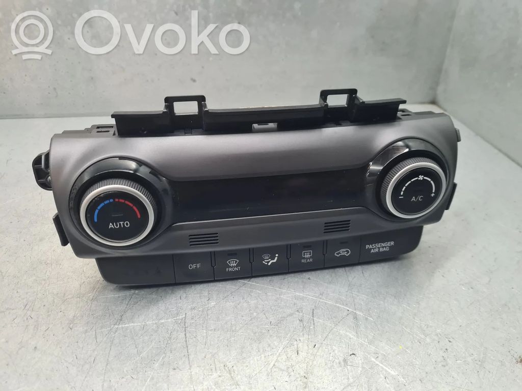 Panel klimatyzacji   C200367820,190117A185182314,97250J9370TMT