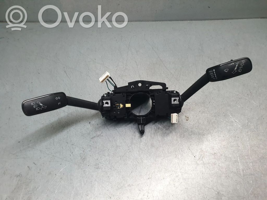 Volkswagen Golf VII Otros interruptores/perillas/selectores 