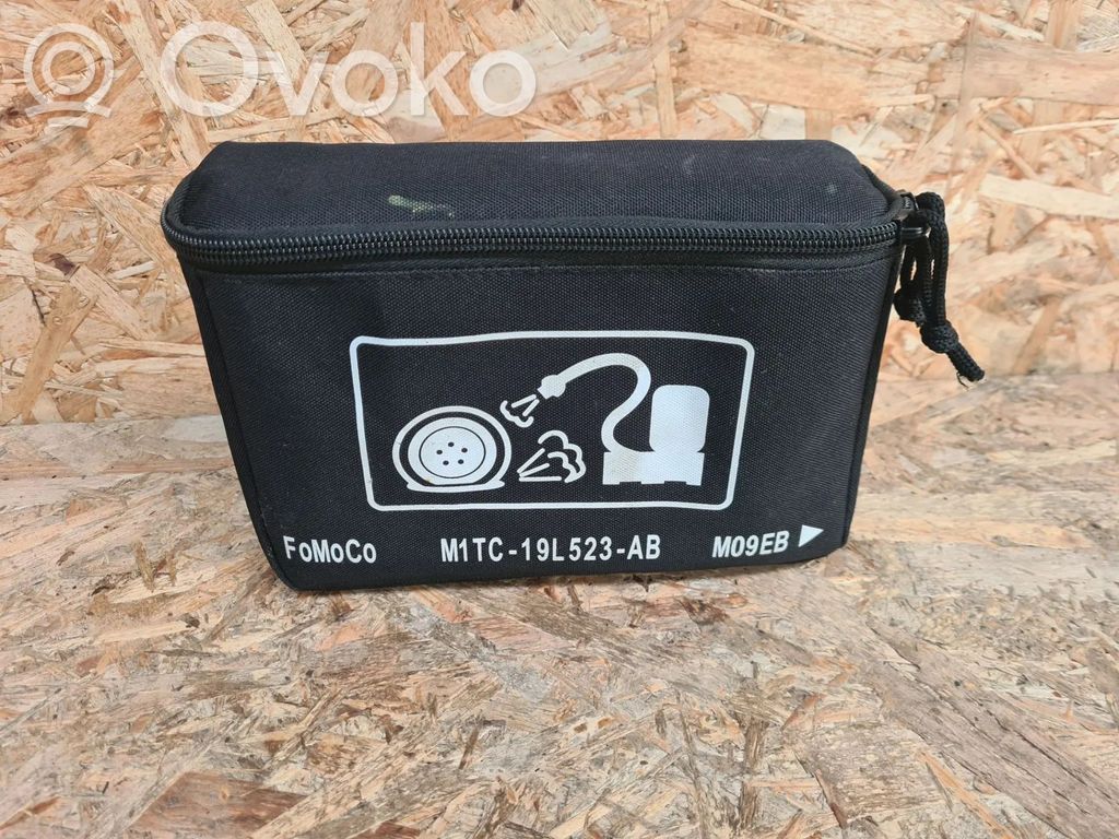 Ford Puma Secondary air pump holder 