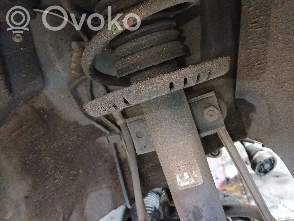 Audi A1 Priekšpusē amortizators 