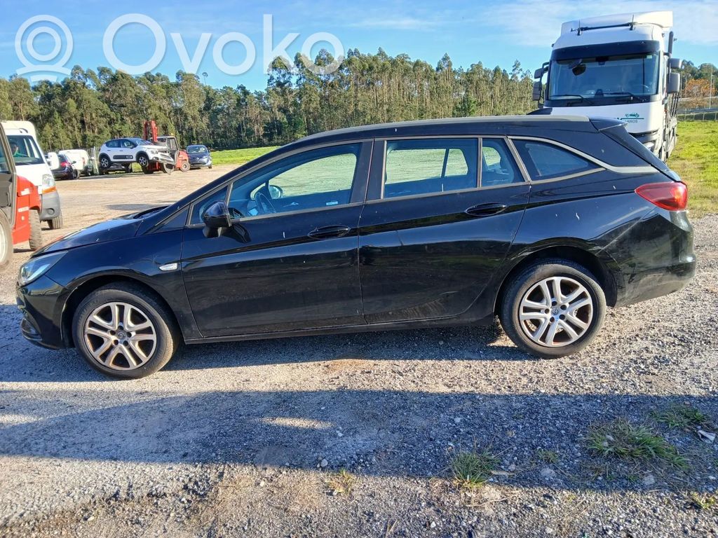 Opel Astra K Macara geam spate fără motor 