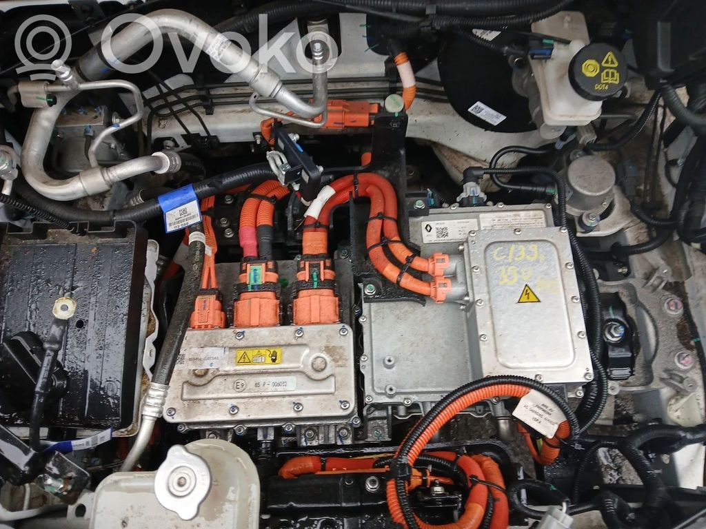 Silnik   4DB401