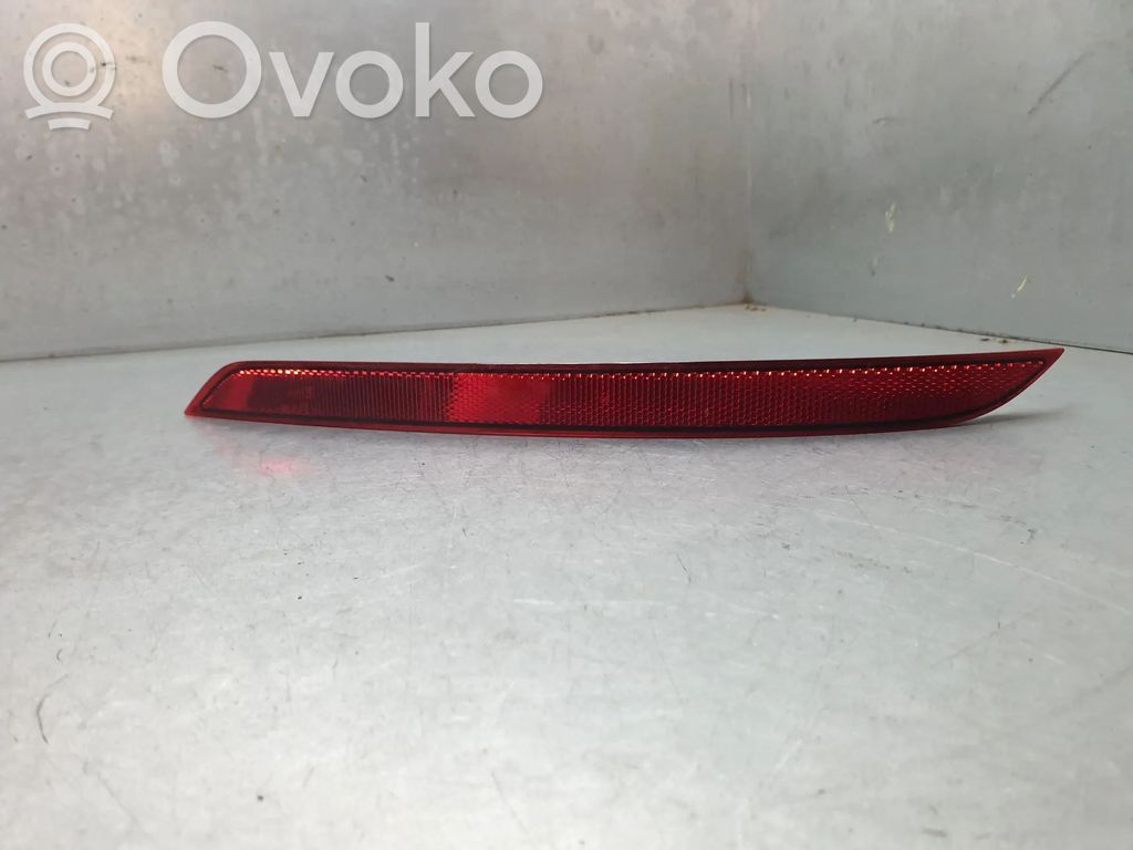 Rear tail light reflector   32293628