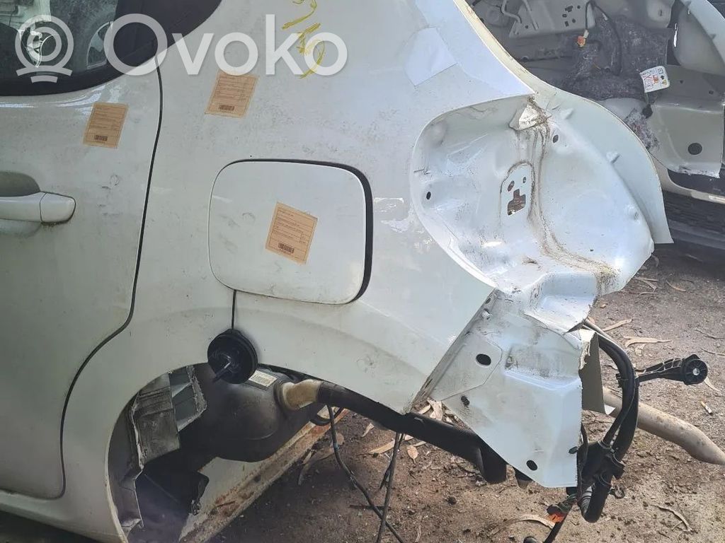 Rear quarter panel