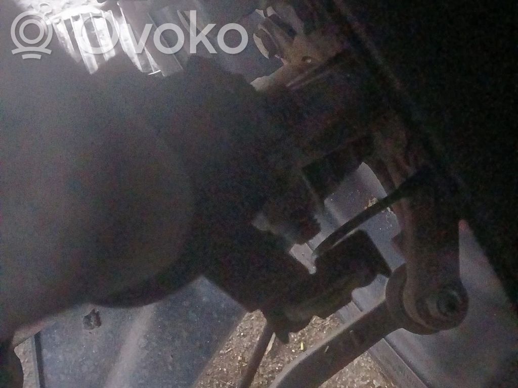 Dacia Sandero Wahacz przedni 