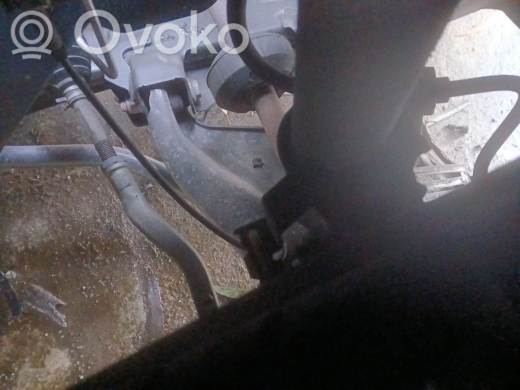 Dacia Sandero Рычаг 