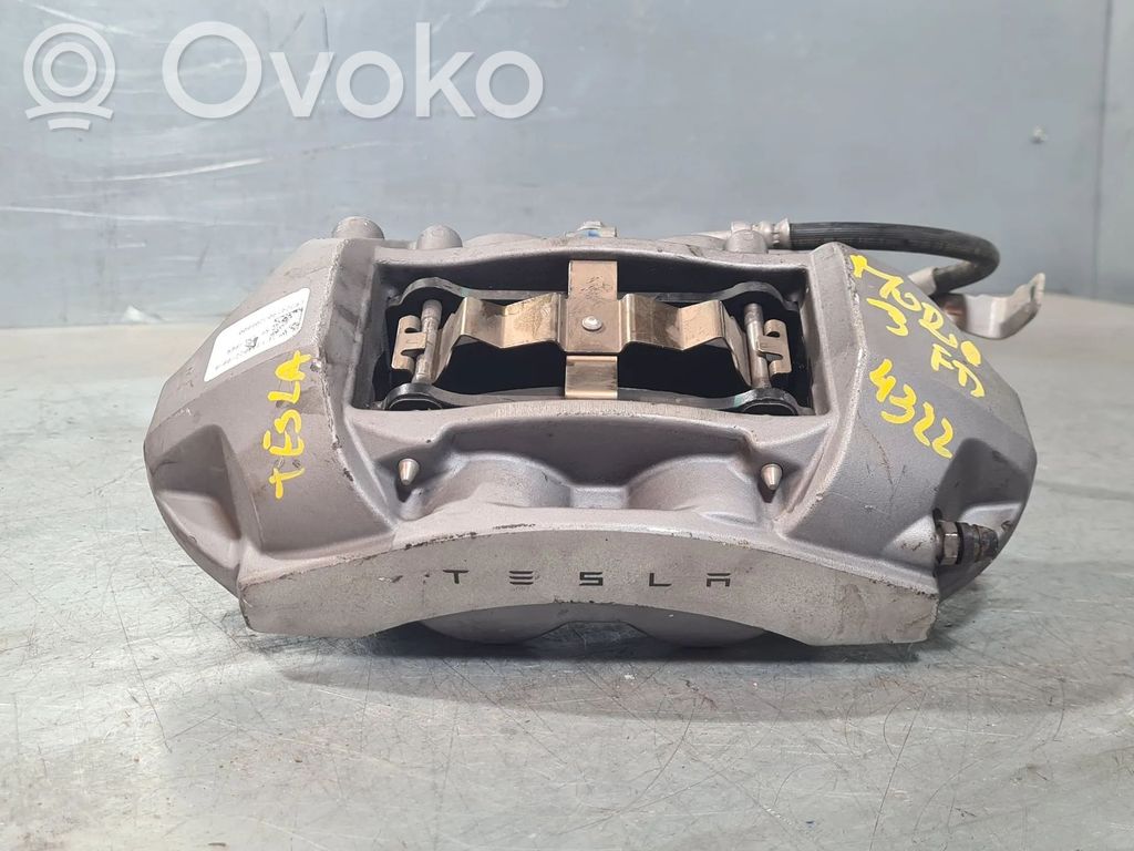Caliper de freno delantero   134462299A