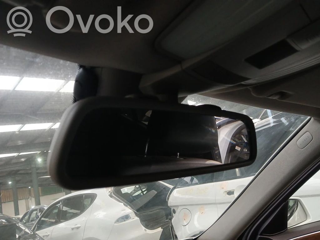 Rear view mirror (interior)
