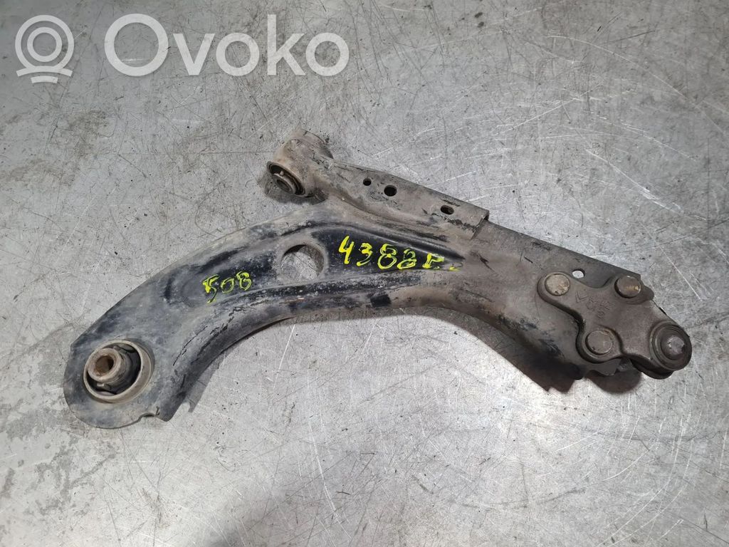Peugeot 308 Wahacz przedni 