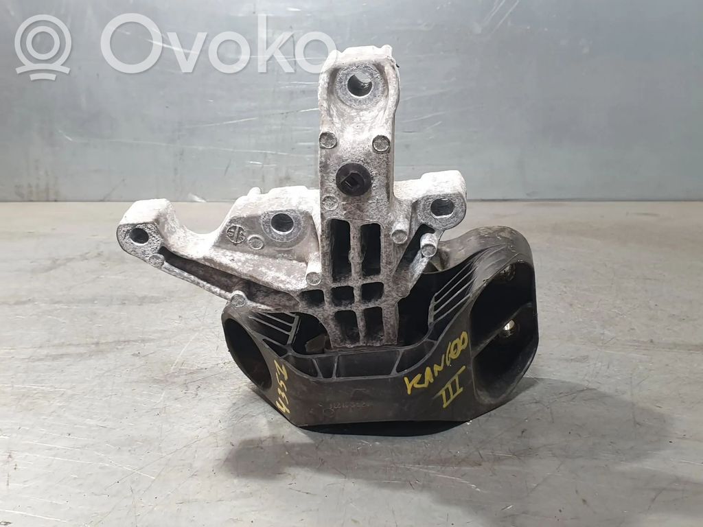 Renault Kangoo III Engine mount bracket 