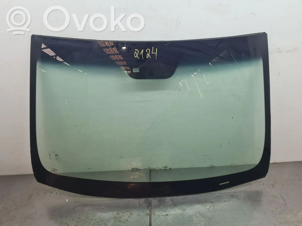 Hyundai i40 Front windscreen/windshield window 