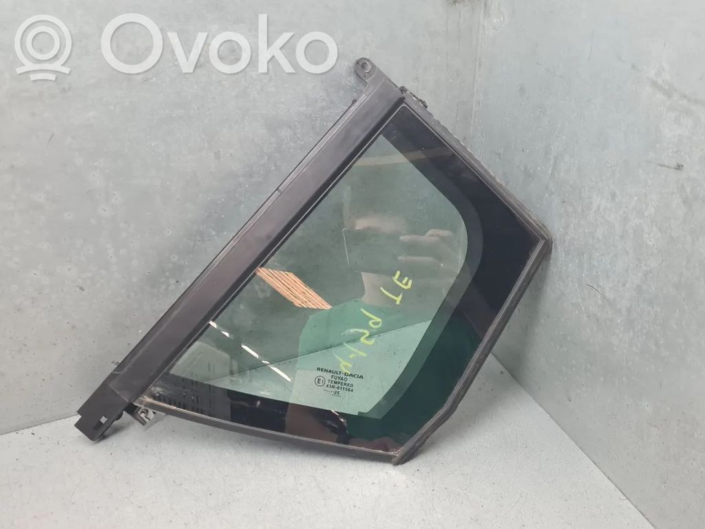 Dacia Sandero Rear side window 