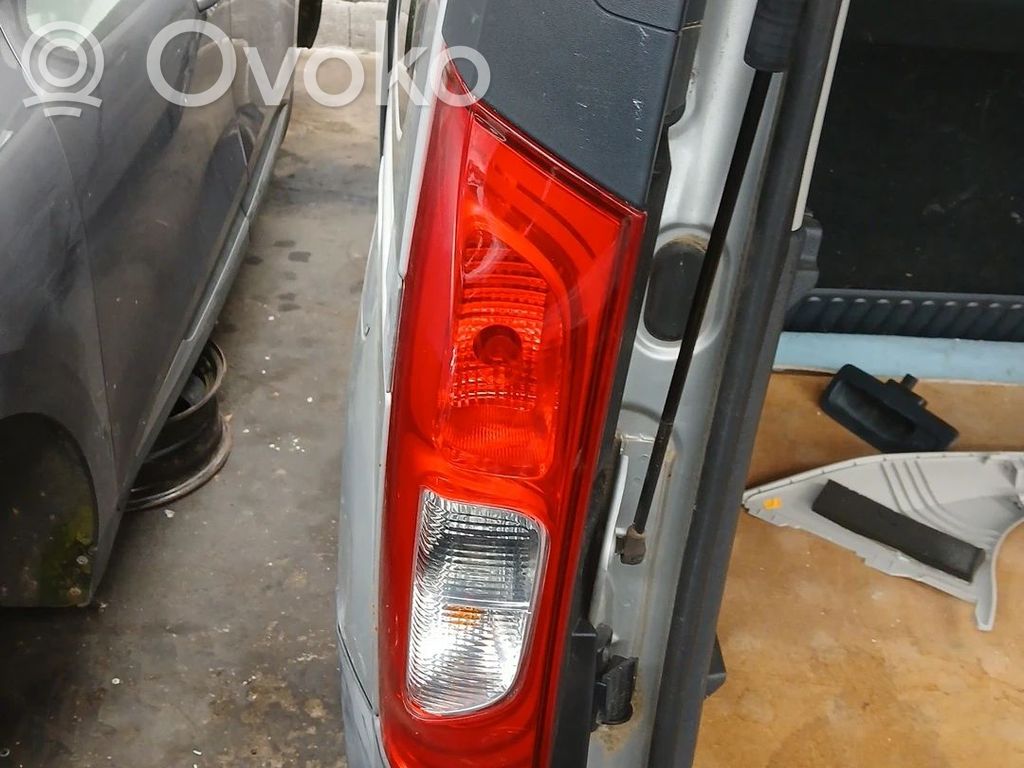 Mercedes-Benz Citan W415 Lampy tylnej klapy bagażnika 