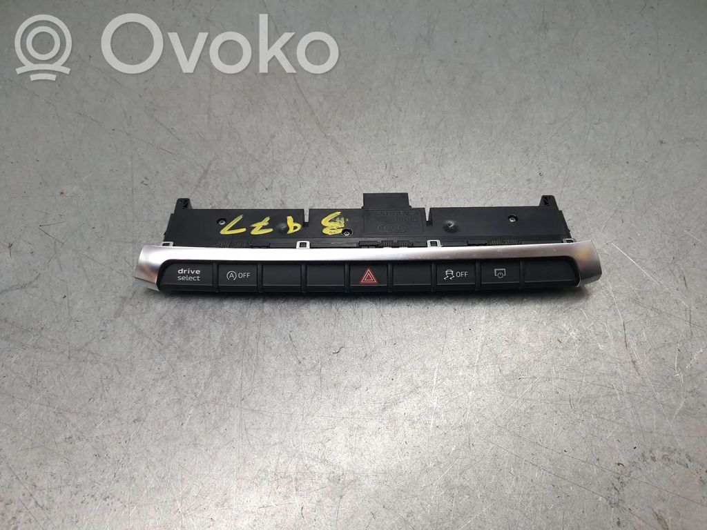Audi A3 S3 8V Botón interruptor de luz de peligro 