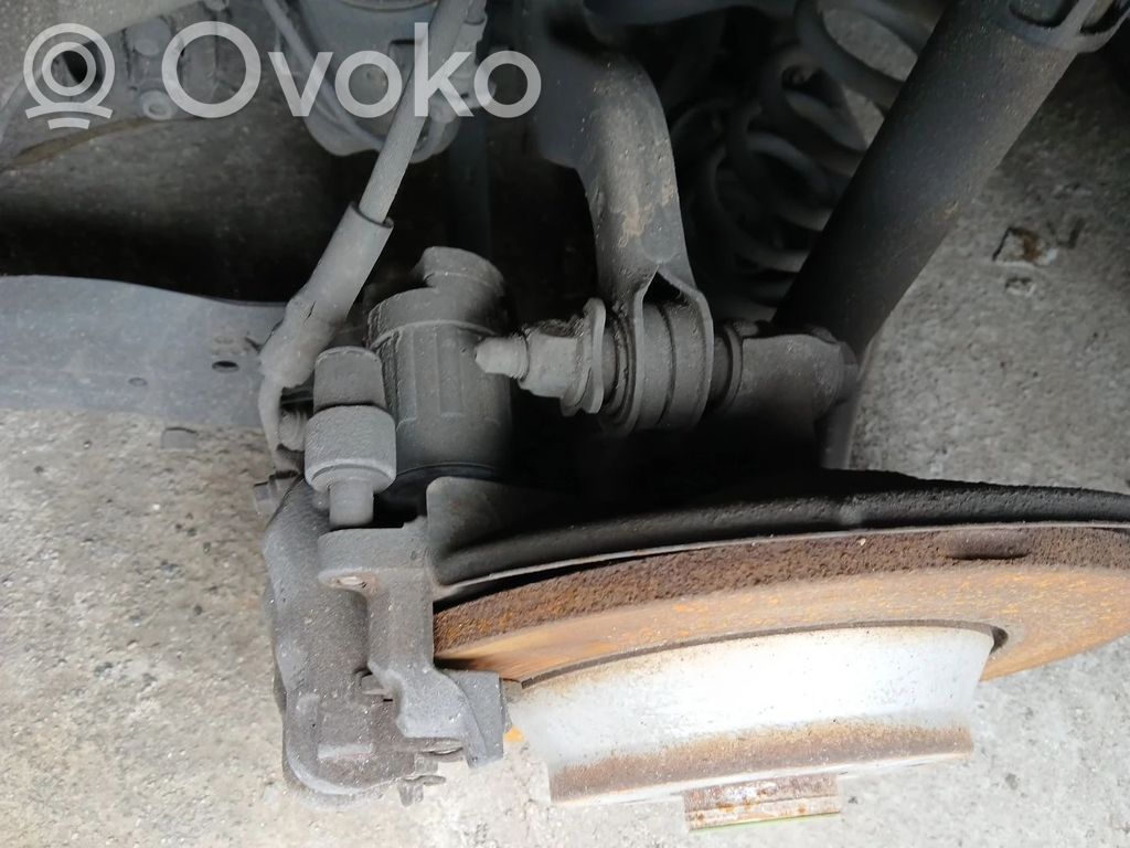 Volkswagen PASSAT B8 Zwrotnica koła tylnego 