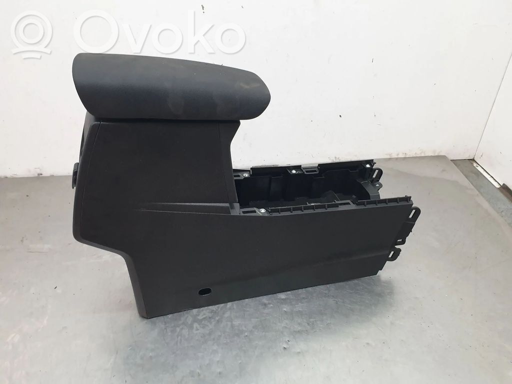 Renault Captur II Armrest 