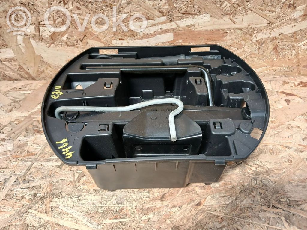 Lift Jack   9656868280,9656868180,9817224380