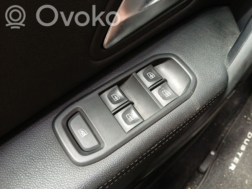 Dacia Duster II Przyciski szyb 