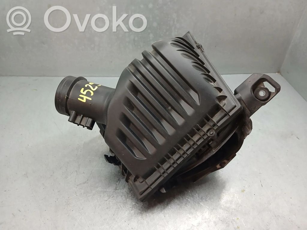 BMW X1 F48 F49 Ilmansuodattimen kotelo 