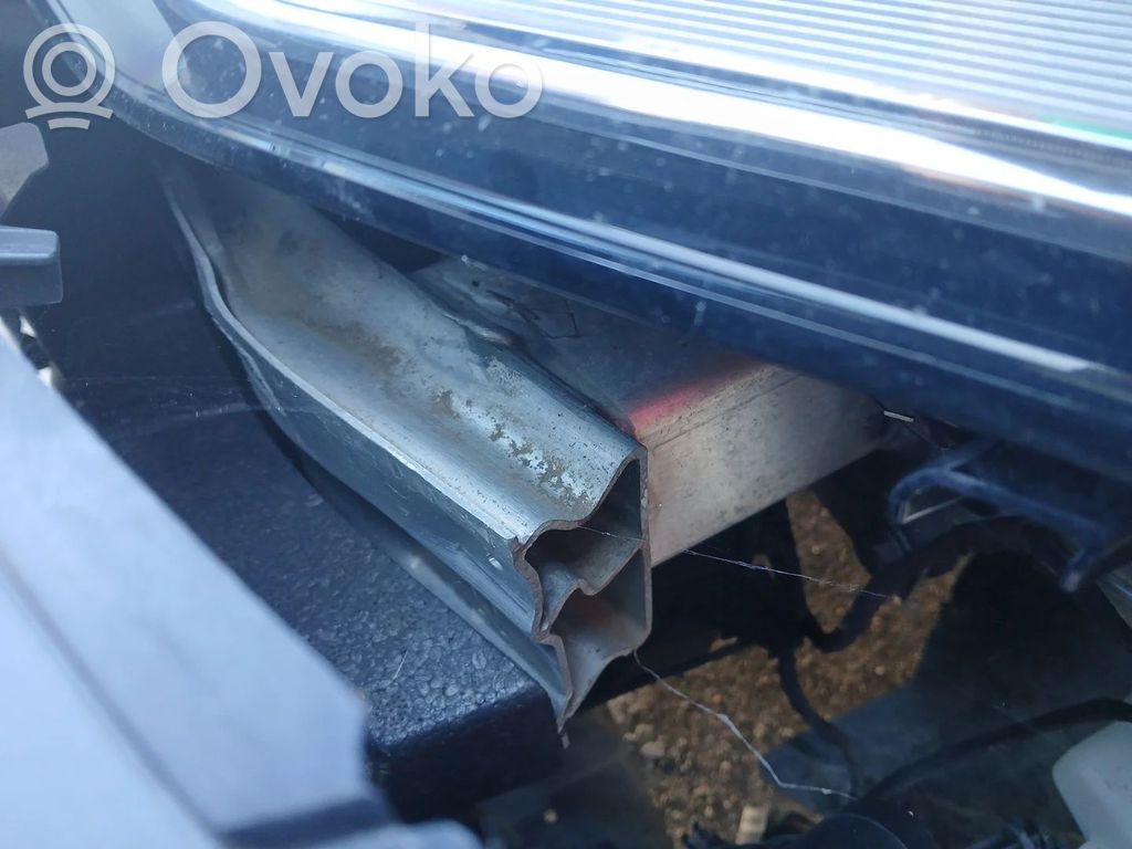 Audi A3 S3 8V Belka zderzaka przedniego 