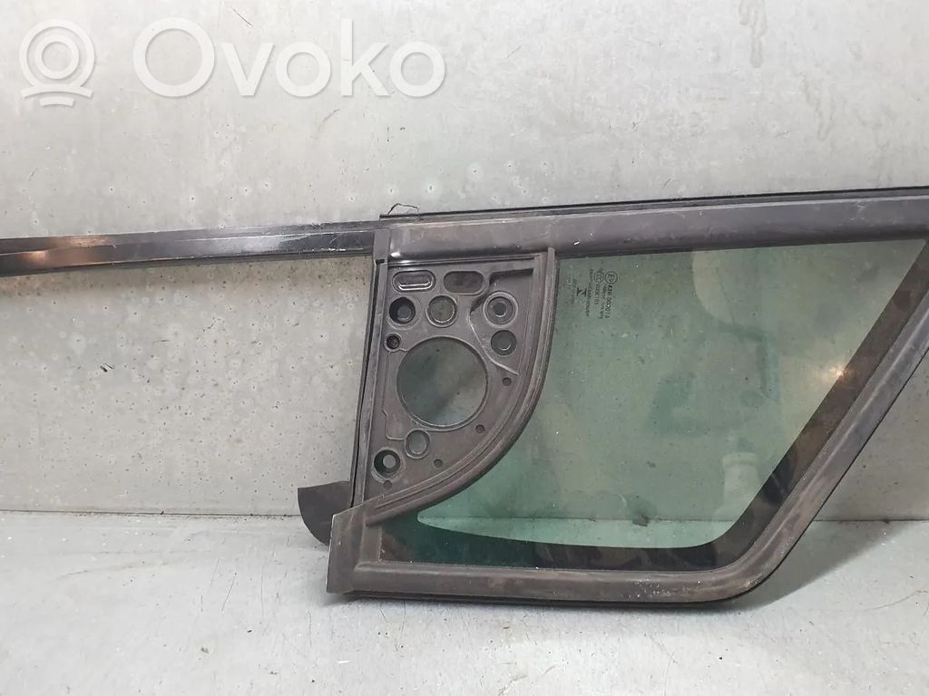 Citroen Berlingo Szyba przednia karoseryjna trójkątna