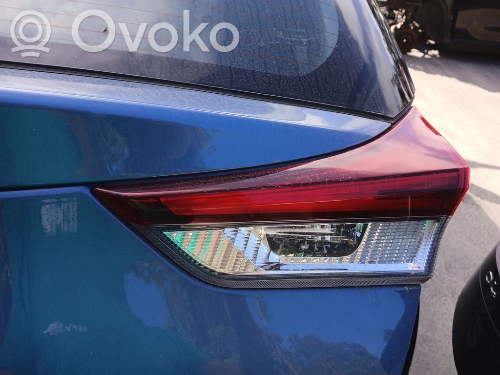 Toyota Auris E180 Takaluukun takavalot