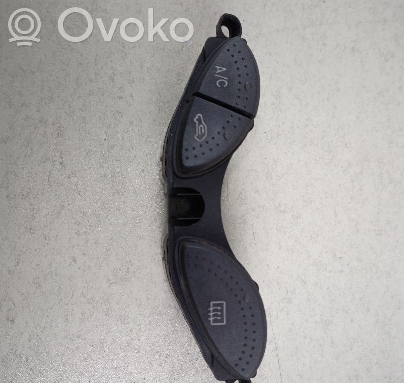 Ford Focus Multifunctional control switch/knob 