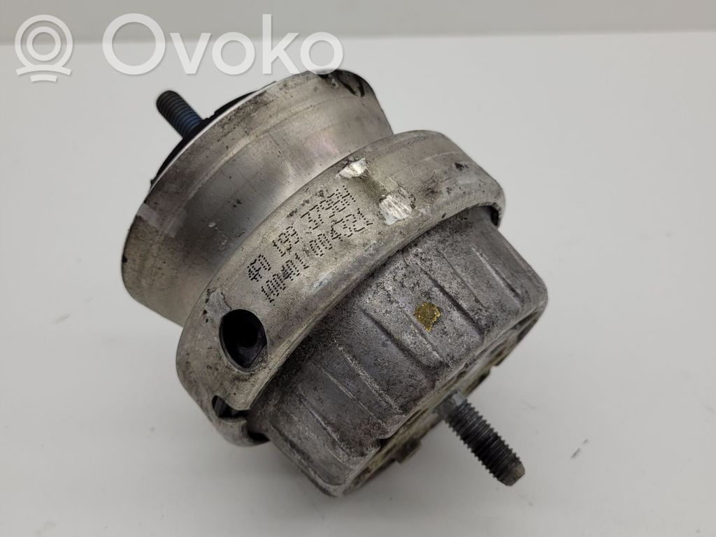 Audi A6 S6 C6 4F Engine mount bracket 