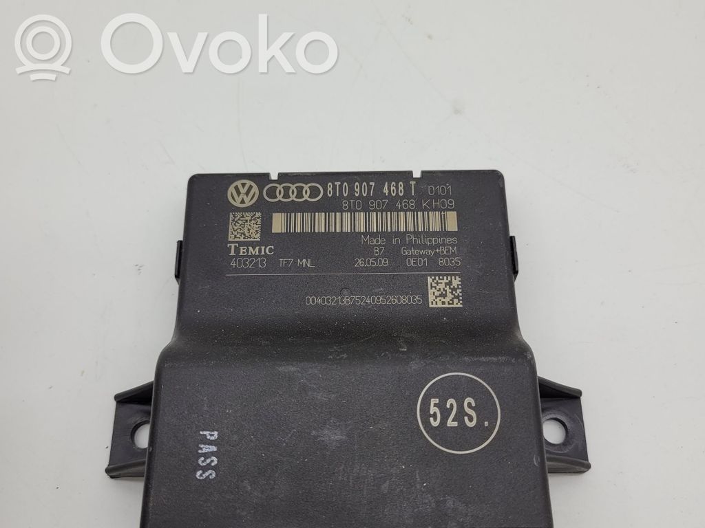 Audi A5 8T 8F Gateway control module 