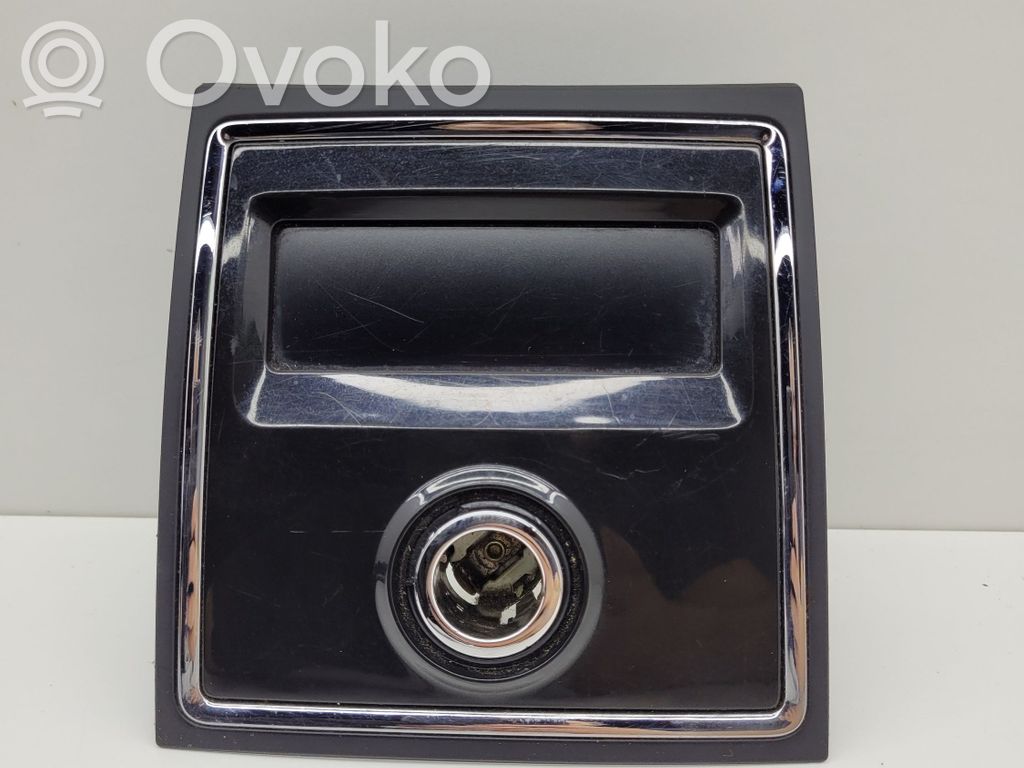 Skoda Superb B6 (3T) Cigarette lighter trim rear 