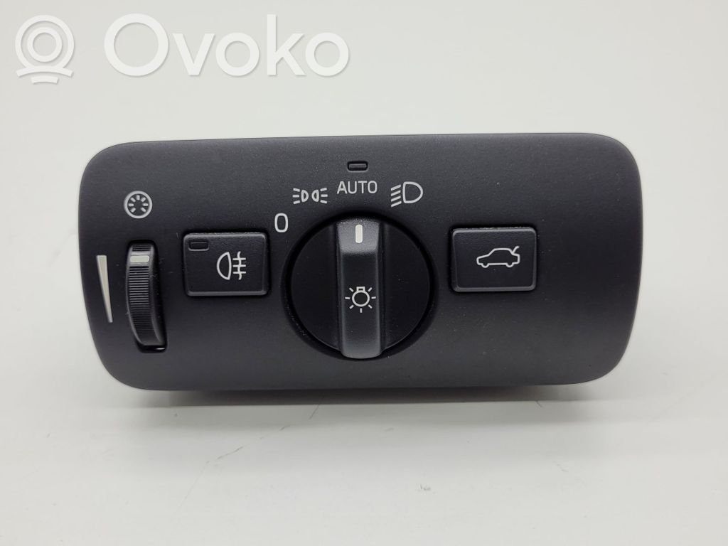 Volvo V40 Включатель фонарей 