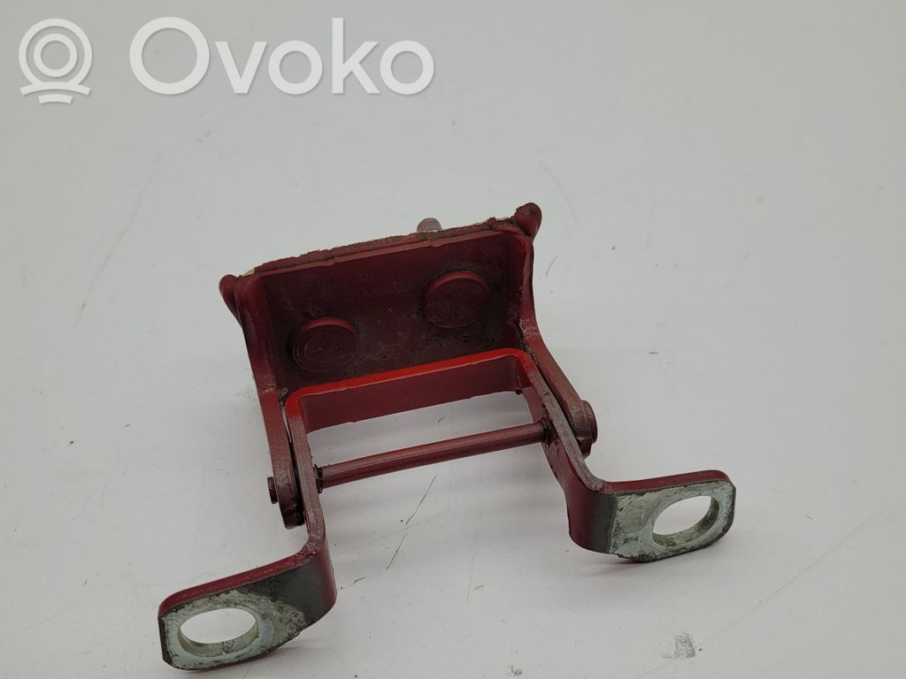 Volvo V40 Tailgate/trunk/boot hinge 