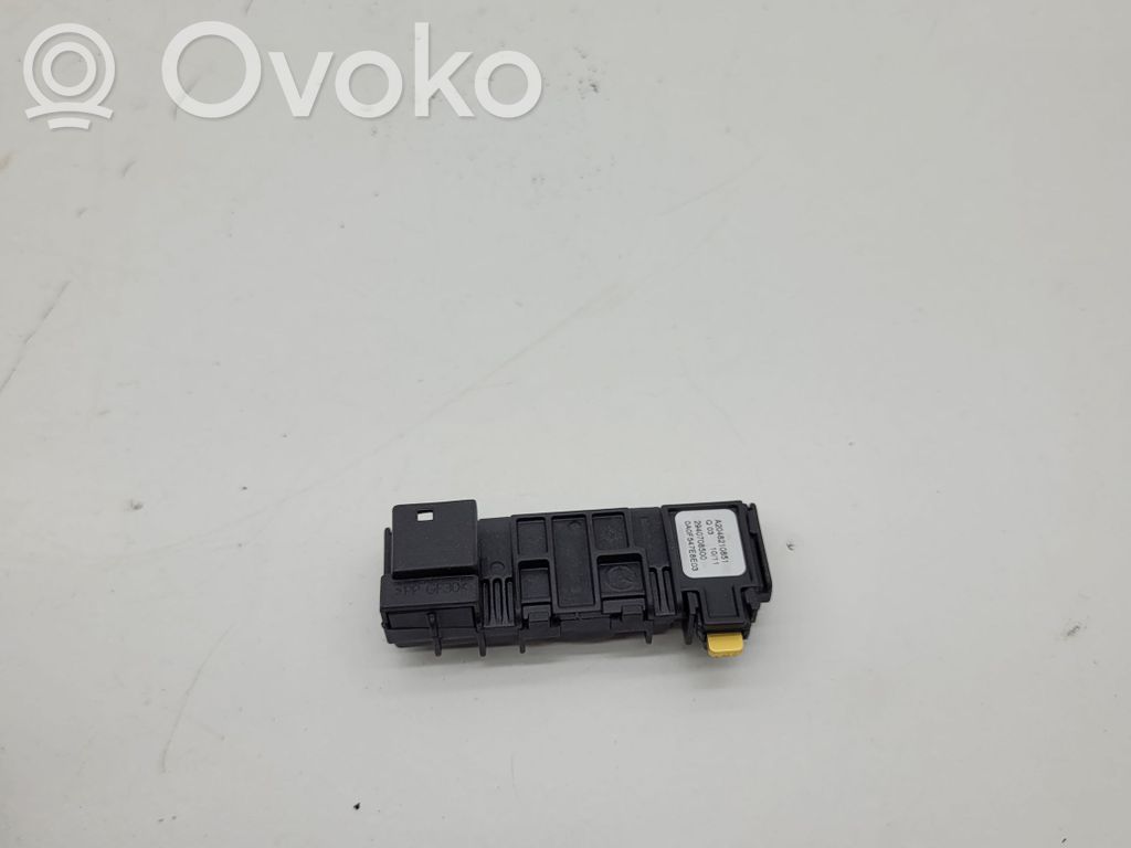 Mercedes-Benz E W212 Sensor de temperatura interna/externa 