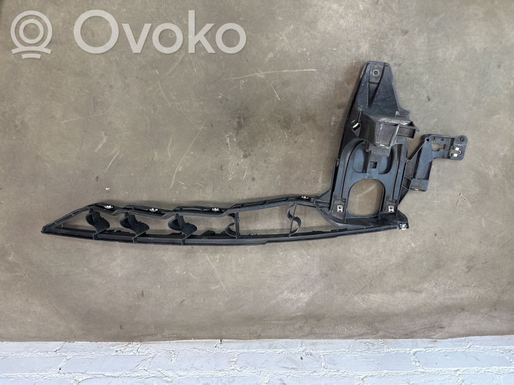 BMW X5 E70 Laikiklis sparno 