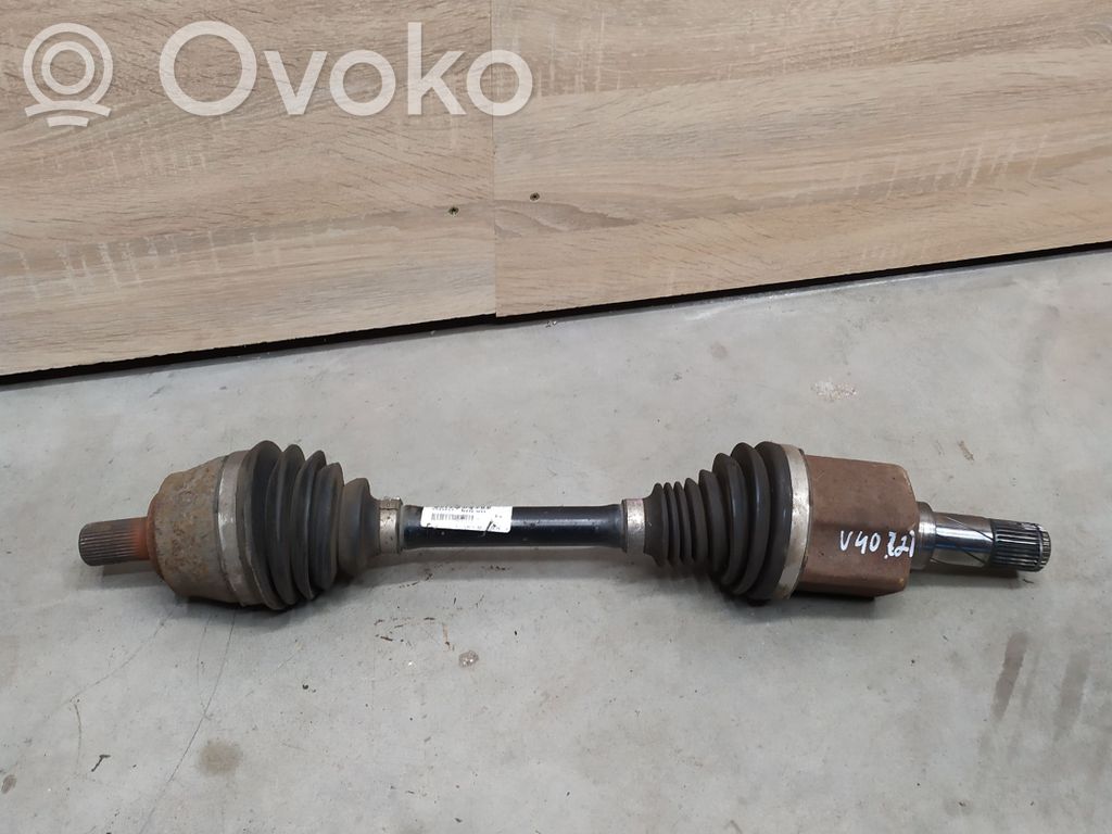 Volvo V40 Cross country Priekinis pusašis 