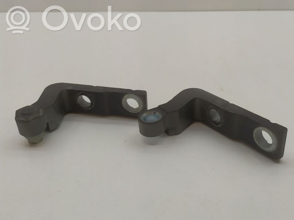 Volvo V40 Cross country Front door hinge set 