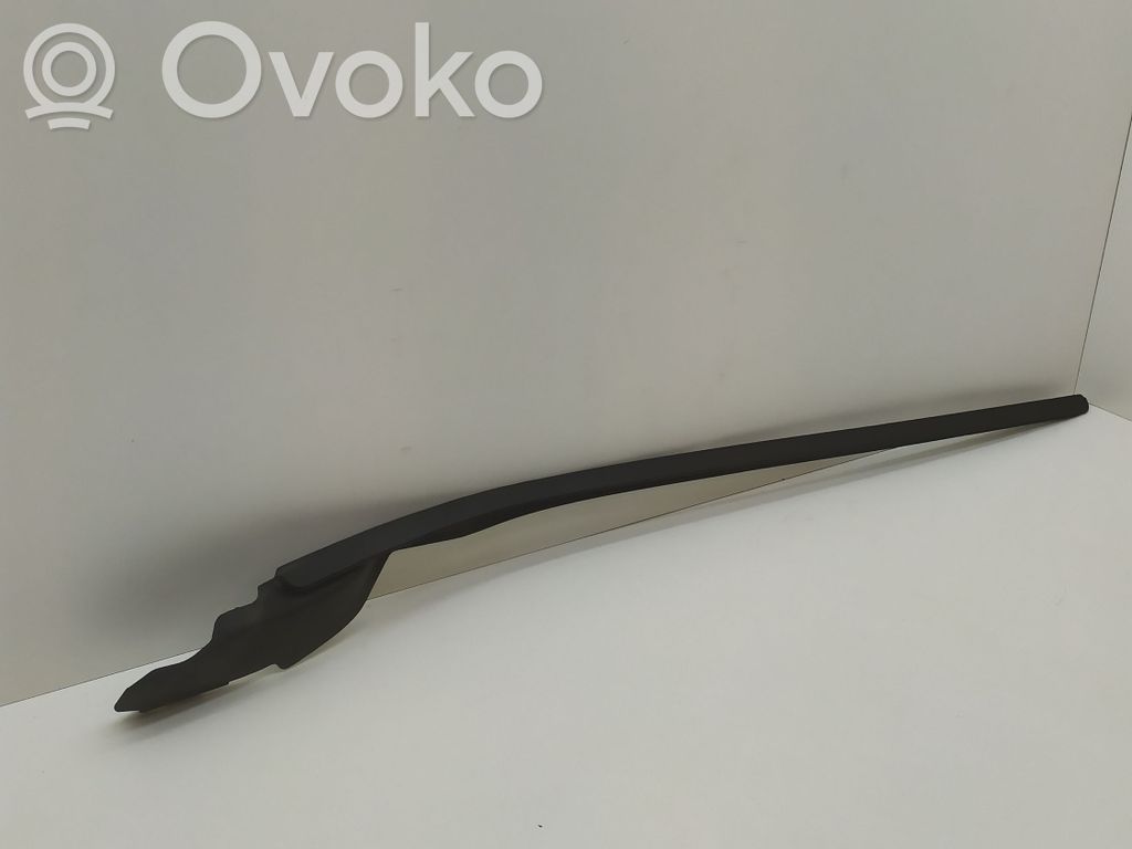 Volvo V40 Cross country Windshield trim 