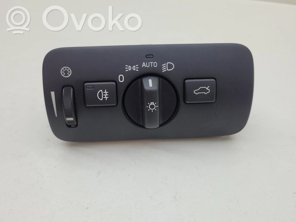 Volvo V40 Light switch 