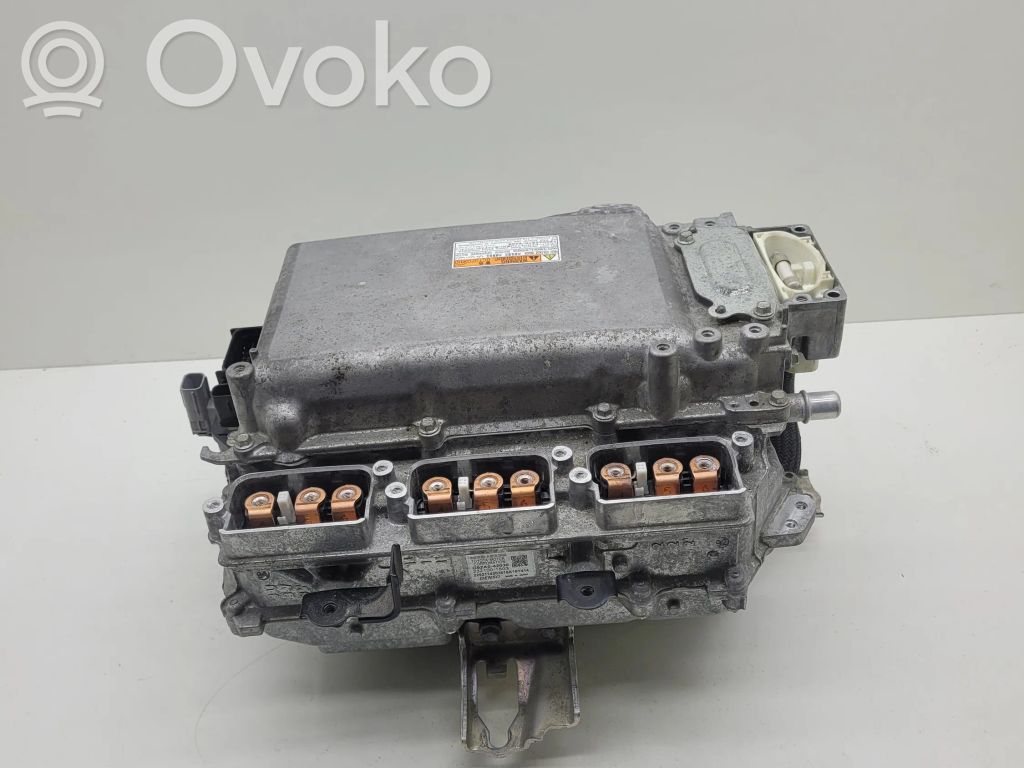 Toyota RAV 4 (XA40) Inverteris (įtampos keitiklis) 